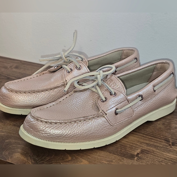 Sperry Shoes - Sperry 2-Eye Metallic Pink Boat Shoes Women's Size 7M